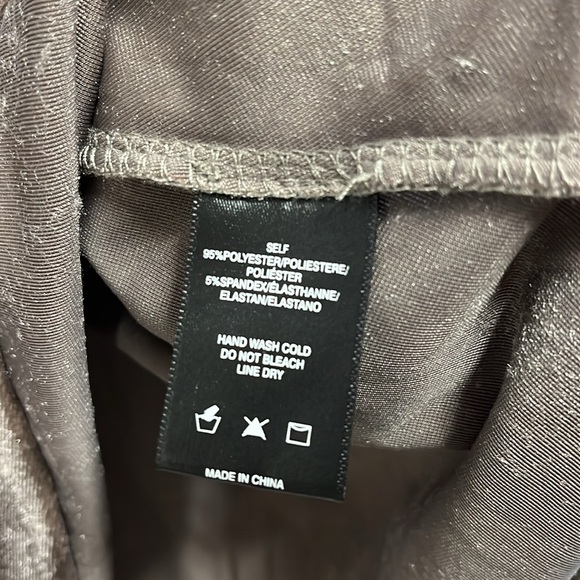 3/$15 Sunday in Brooklyn Top Brown Velvet Velour Off the Shoulder Medium - Picture 4 of 4